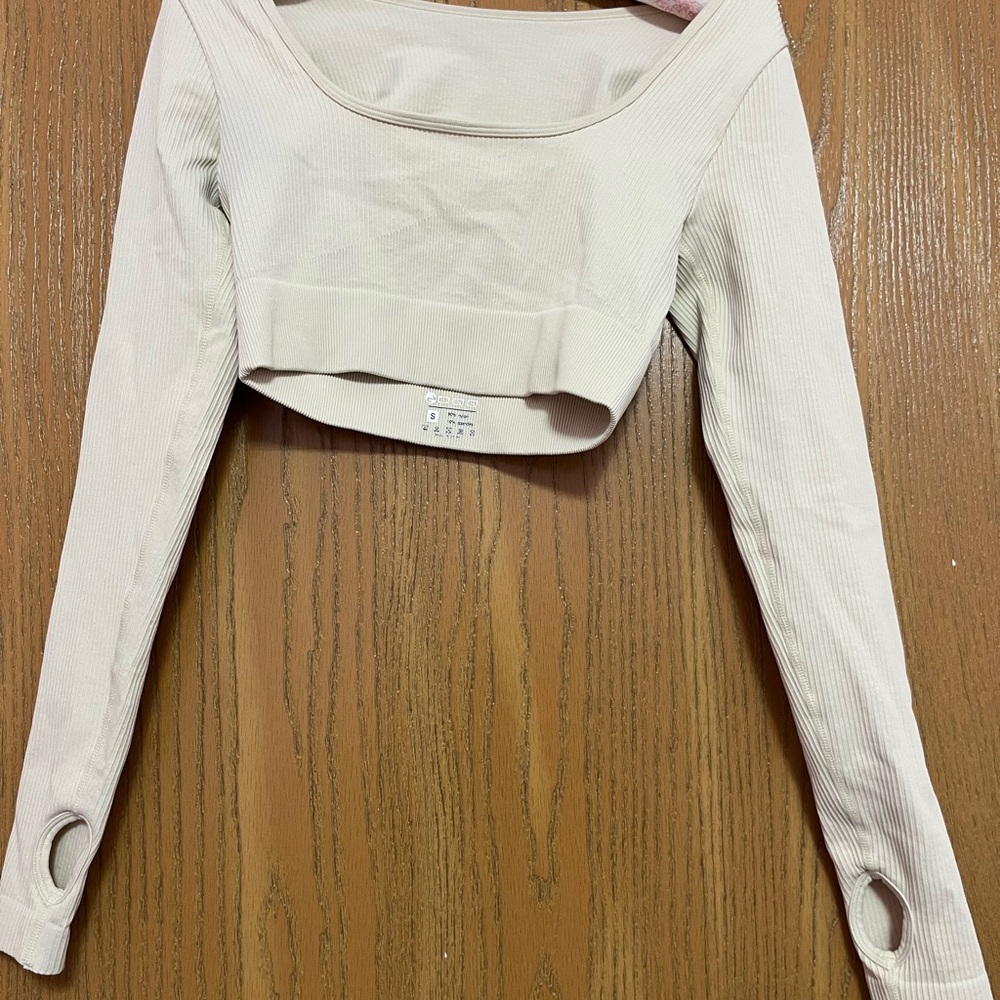 2pc Active Set Cream/Plum Long Sleeve Women's Crop Top